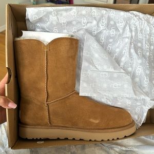 Ugg Marciela 2 Chestnut Boot Size 9